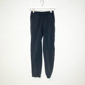 REI Kids Black Jogger Hiking Pants size M (10-12)